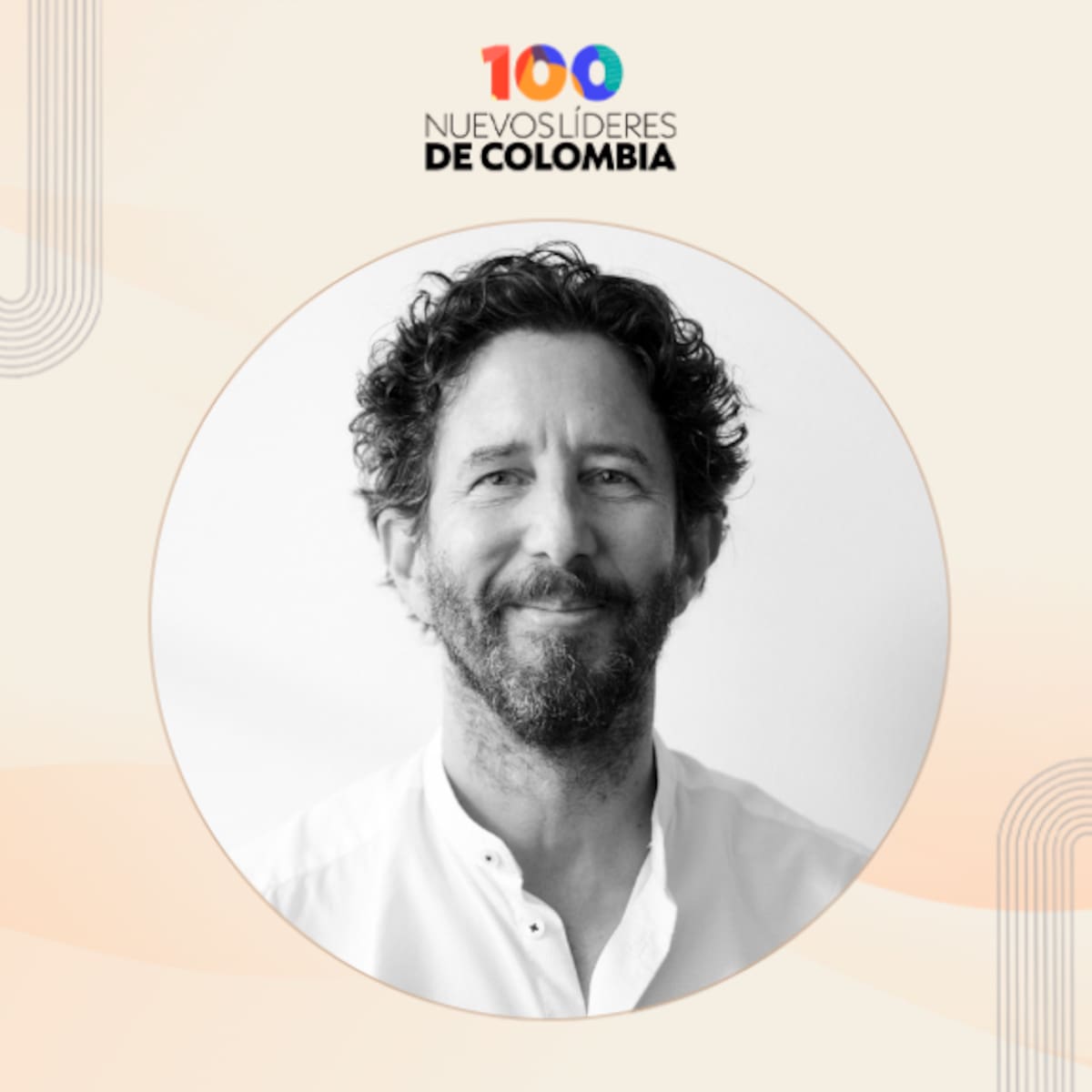 José Roca, curador de arte que lidera proyectos en las instituciones más relevantes a nivel mundial