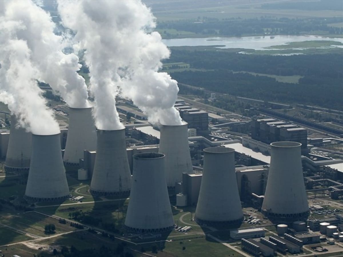 Es muy peligroso pensar que el cambio climático es algo irreparable: Larry Elliott