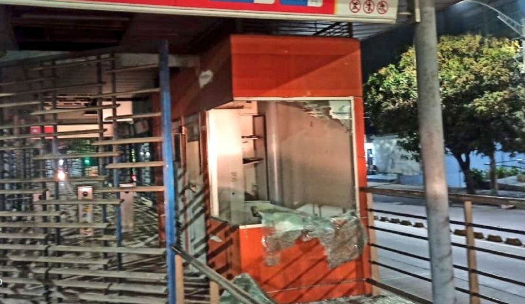 Estación La Veintiuna vandalizada