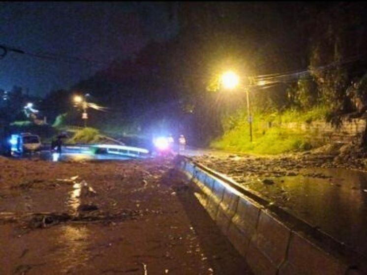 Deslizamiento vía Manizales - Villamaría