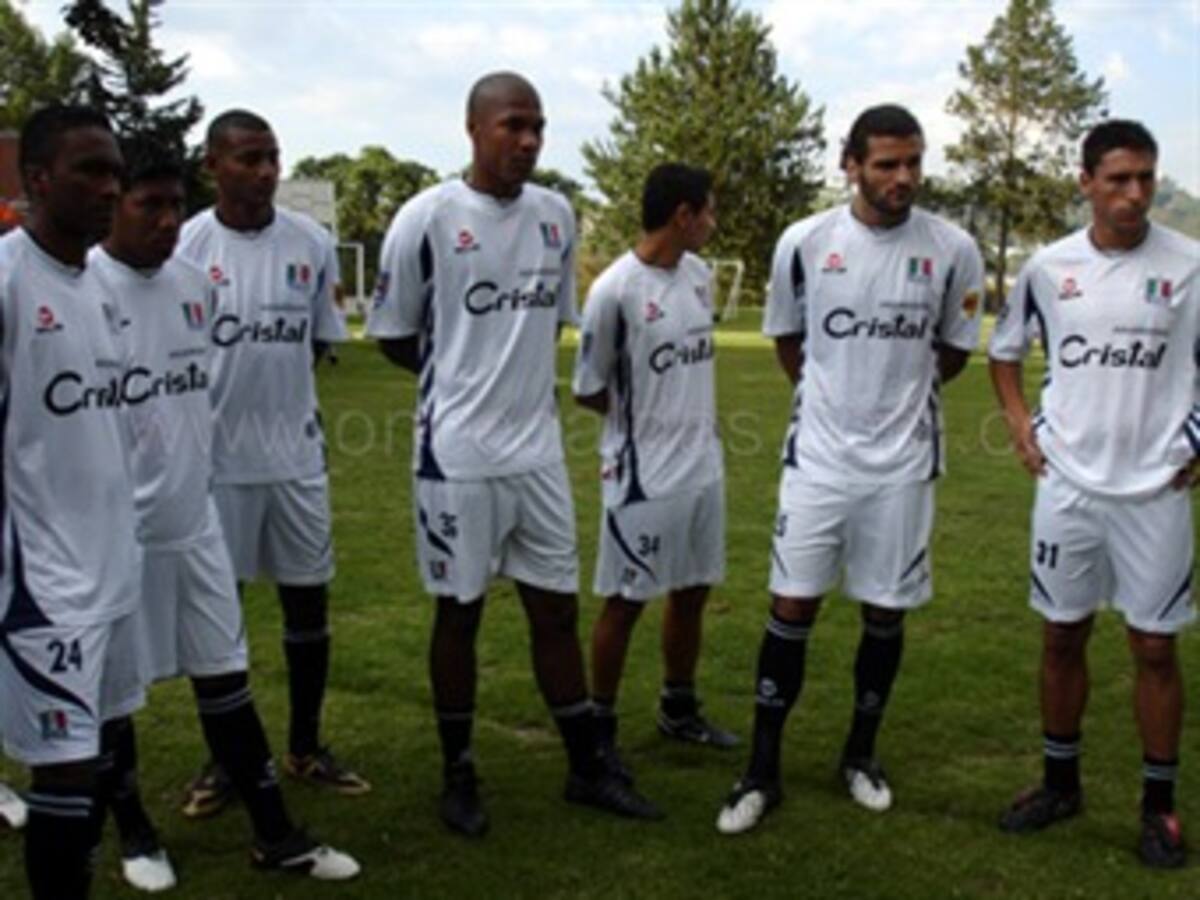 Once Caldas viaja con sus figuras a Paraguay para enfrentar al Nacional