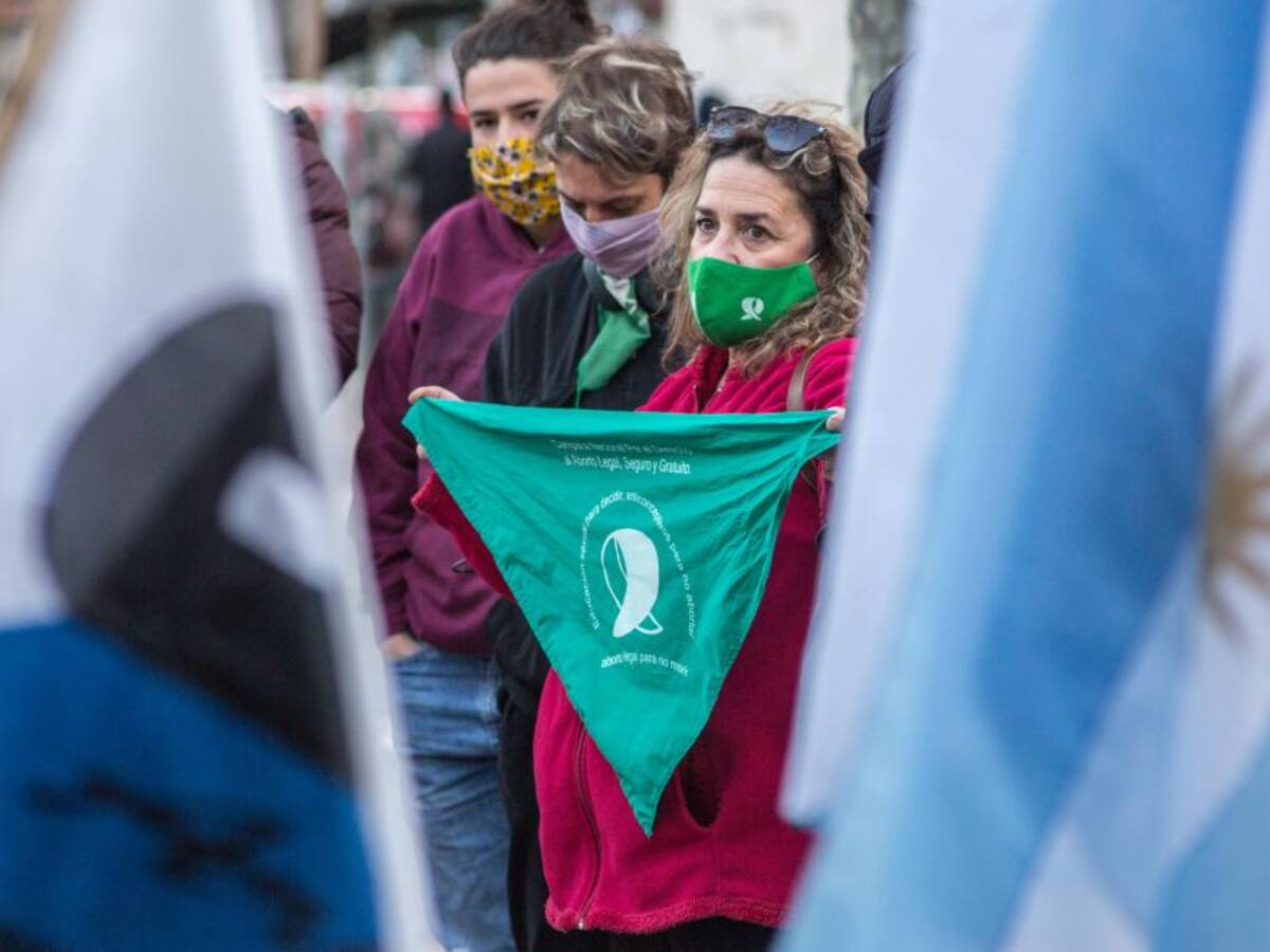 Proponen prohibir uso de lenguaje inclusivo por ley en Argentina