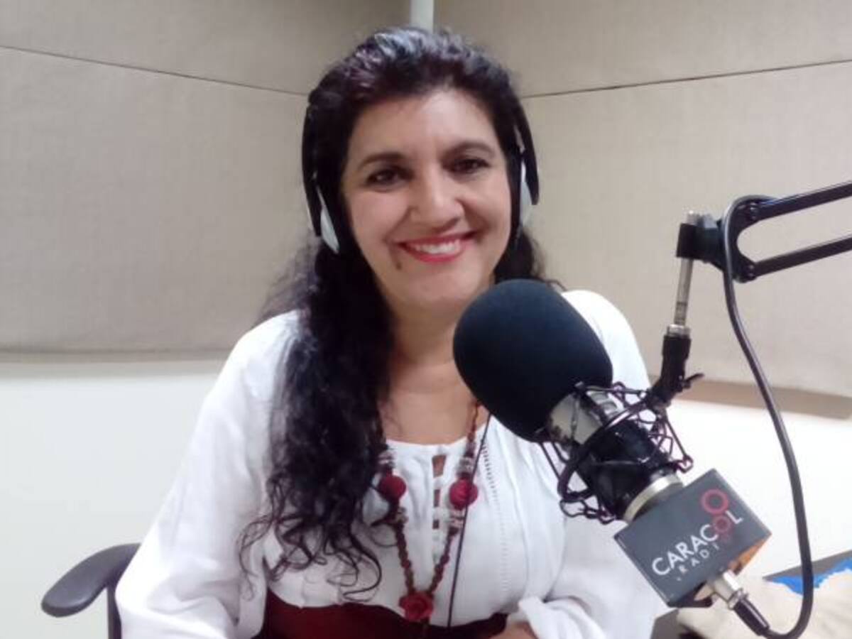 El paisaje no lo venden a la vuelta de la esquina: Martha Elena Hoyos, cantautora y poeta