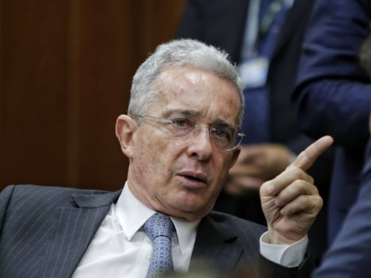 Avanza posibilidad de otorgar prima extra a los trabajadores del país