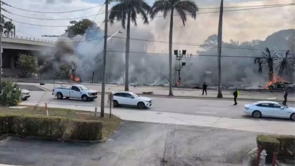 EE.UU. presencia nuevo accidente aéreo: avioneta se estrella tras despegar en Boca Ratón, Florida