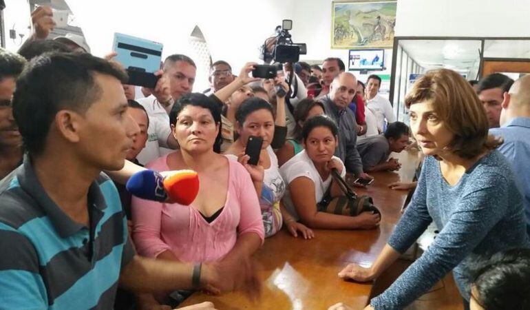Canciller Holguín en la zona de frontera