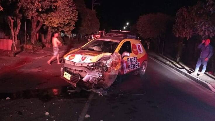 La camioneta de un candidato en Santander resultó implicada en aparatoso accidente