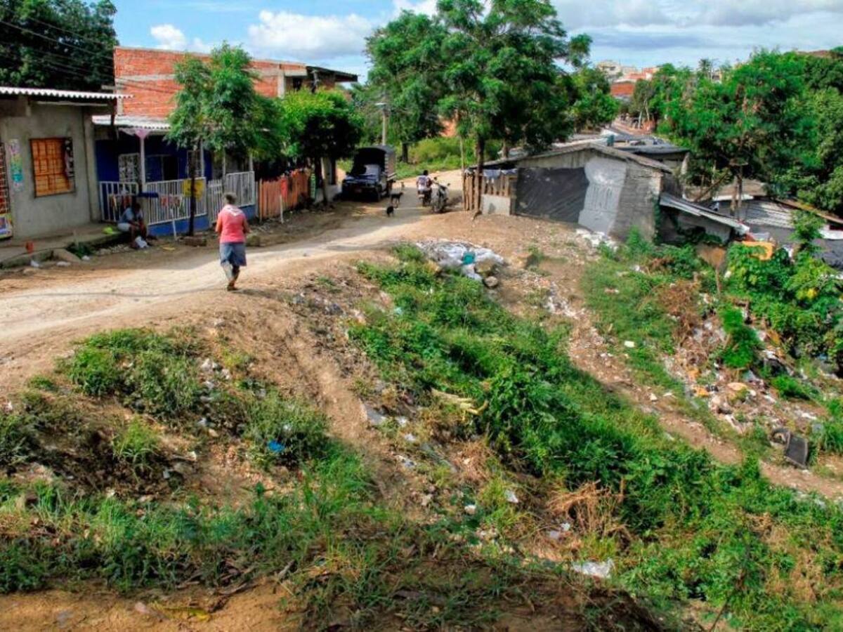 Pistoleros en moto asesinaron a un hombre en el barrio Henequén