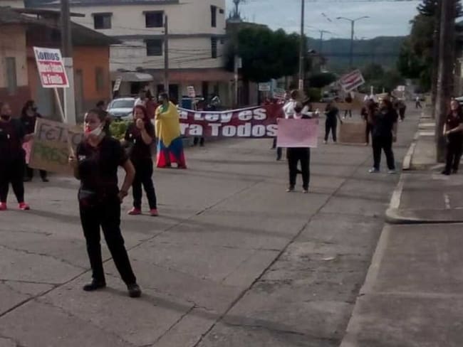 Empleados de moteles protestaron en Ibagué