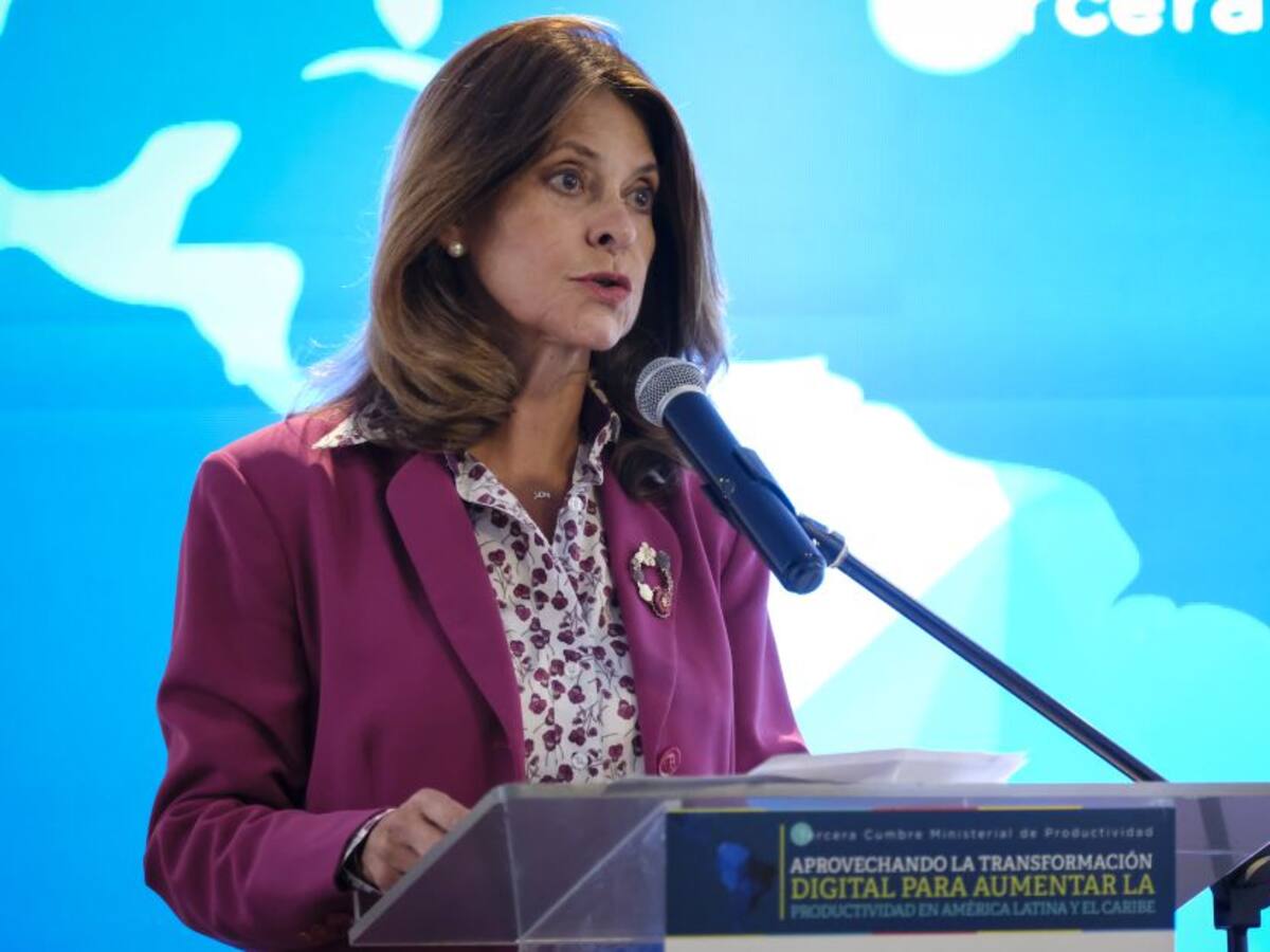 “El cierre total es impensable”: Marta Lucía Ramírez