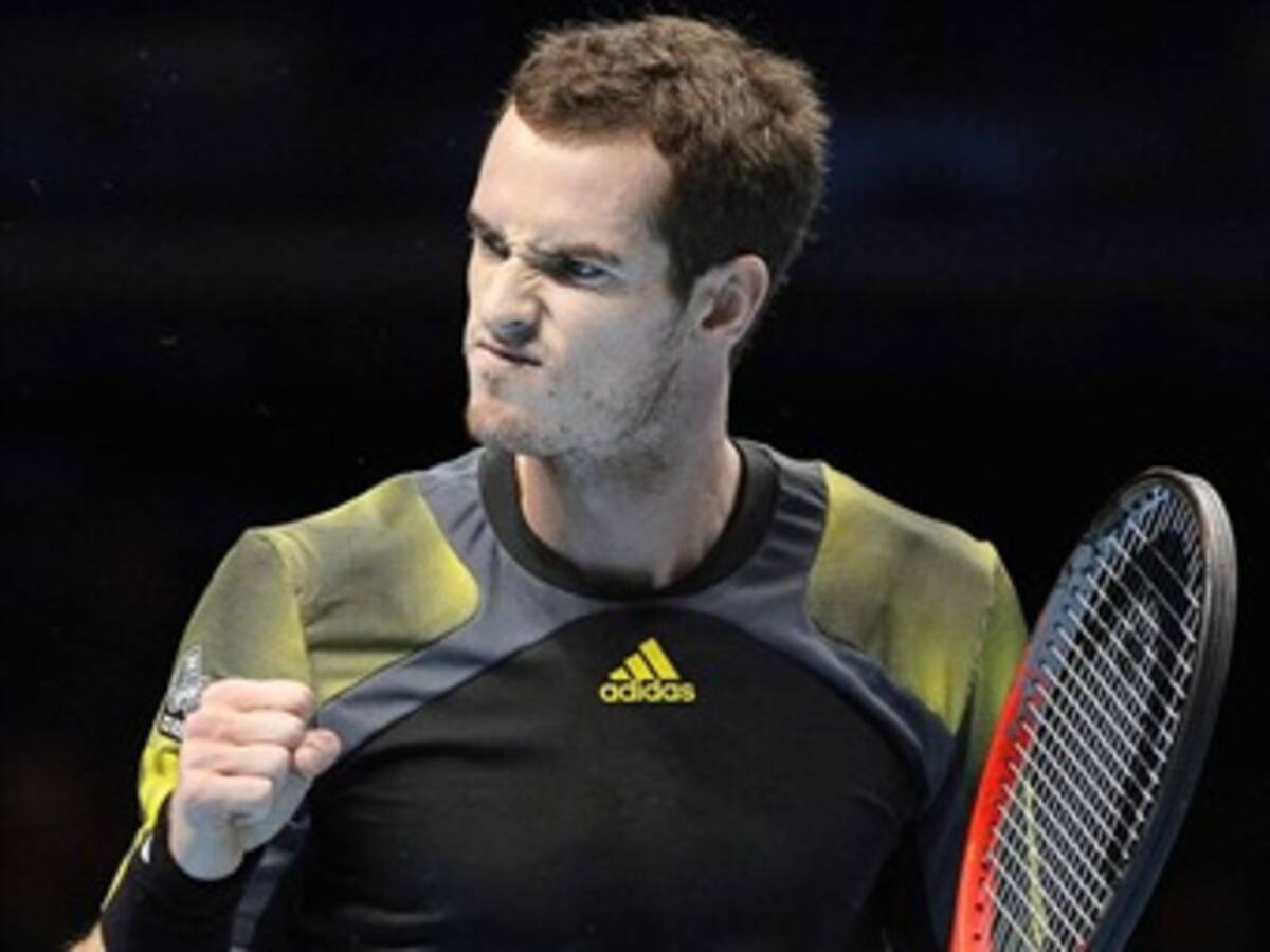 Murray venció a Tsonga y acompañará a Djokovic en semifinales de la Copa de Maestros