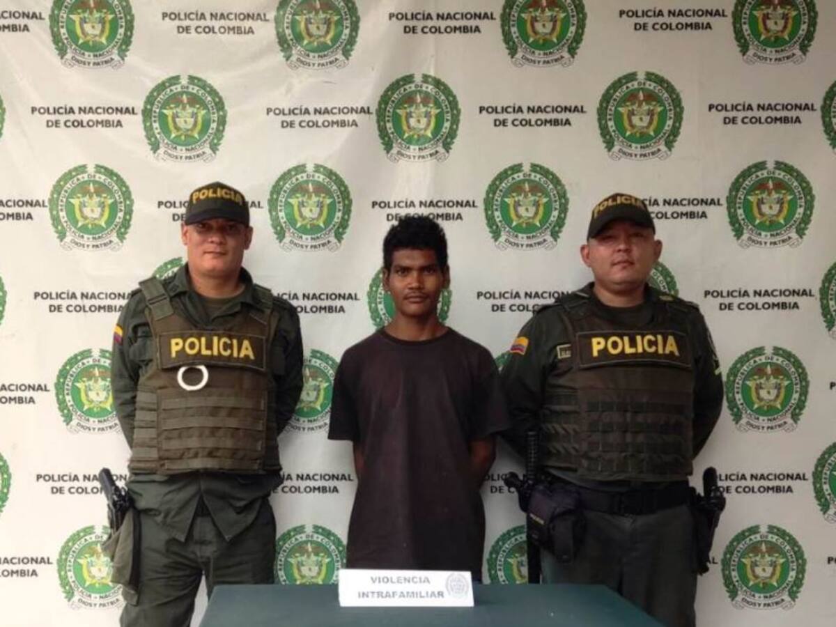 Hombre apuñaleó a su madrastra siete veces porque no le daba mil pesos