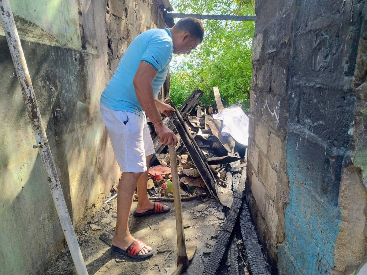 Incendio acabó con una vivienda en el barrio La Victoria de Cartagena: afectados piden apoyo