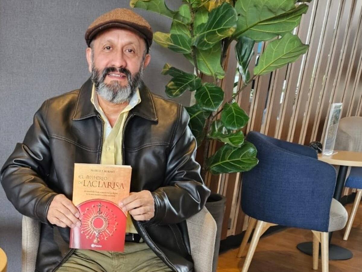 Los misterios de la custodia La Clarisa, que Marco T. Robayo llevó a novela literaria