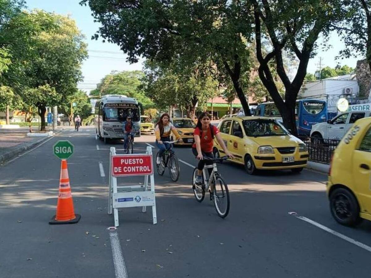 “Hoy, en Neiva, Día de la Bicicleta, también conocido como el ‘Día sin Carro y sin Moto’”