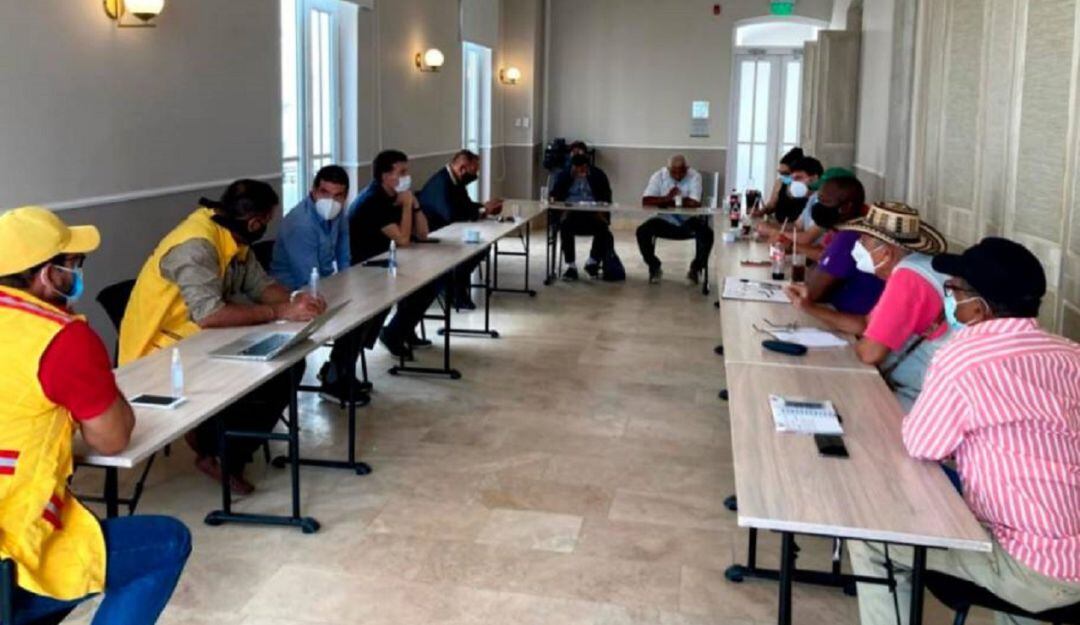 El objetivo es contribuir a la construcción de acuerdos que permitan afrontar los efectos de la pandemia y del paro