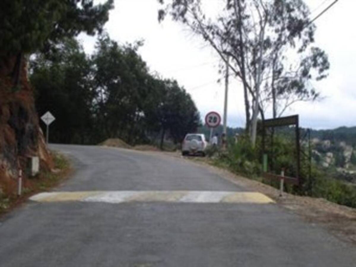 Reabierta vía La Calera tras cierre por fuertes lluvias