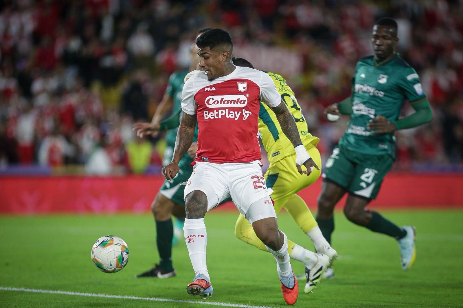 Tabla de posiciones Liga Colombiana: así quedó con las victorias de Santa Fe y América / Colprensa