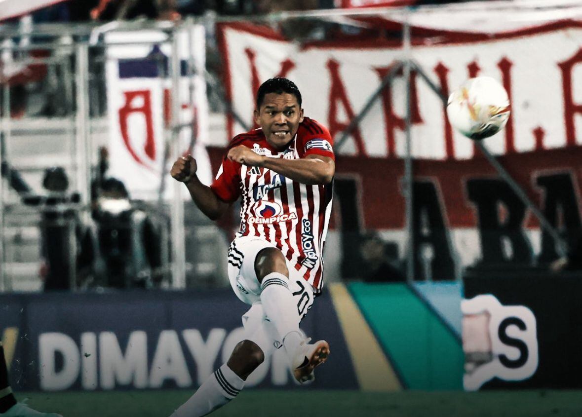 Carlos Bacca anotó los dos goles del triunfo del Junior / Twitter: @JuniorClubSA