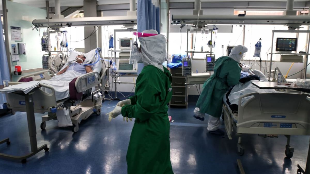 "Muchos jóvenes no se cuidan y también están en riesgo": Dr. Álvaro Ardila