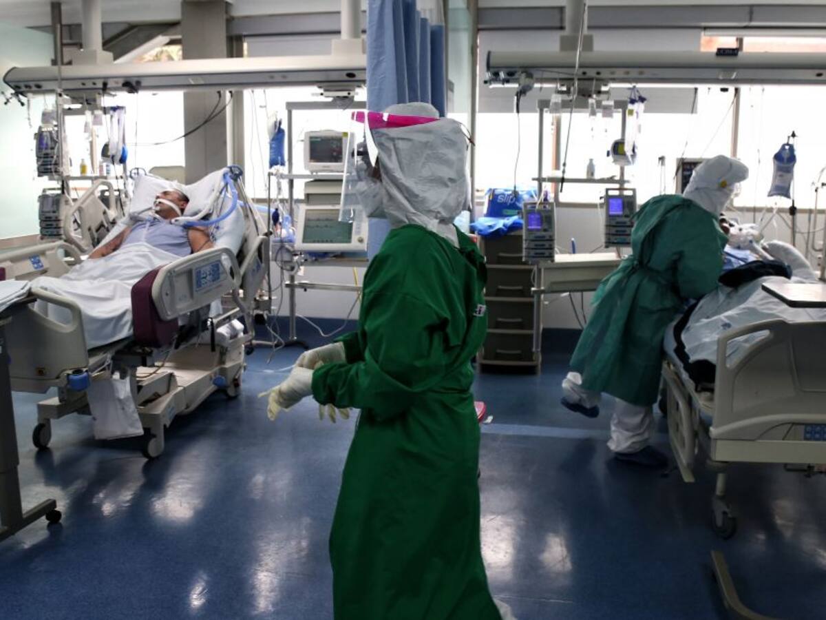 "Muchos jóvenes no se cuidan y también están en riesgo": Dr. Álvaro Ardila