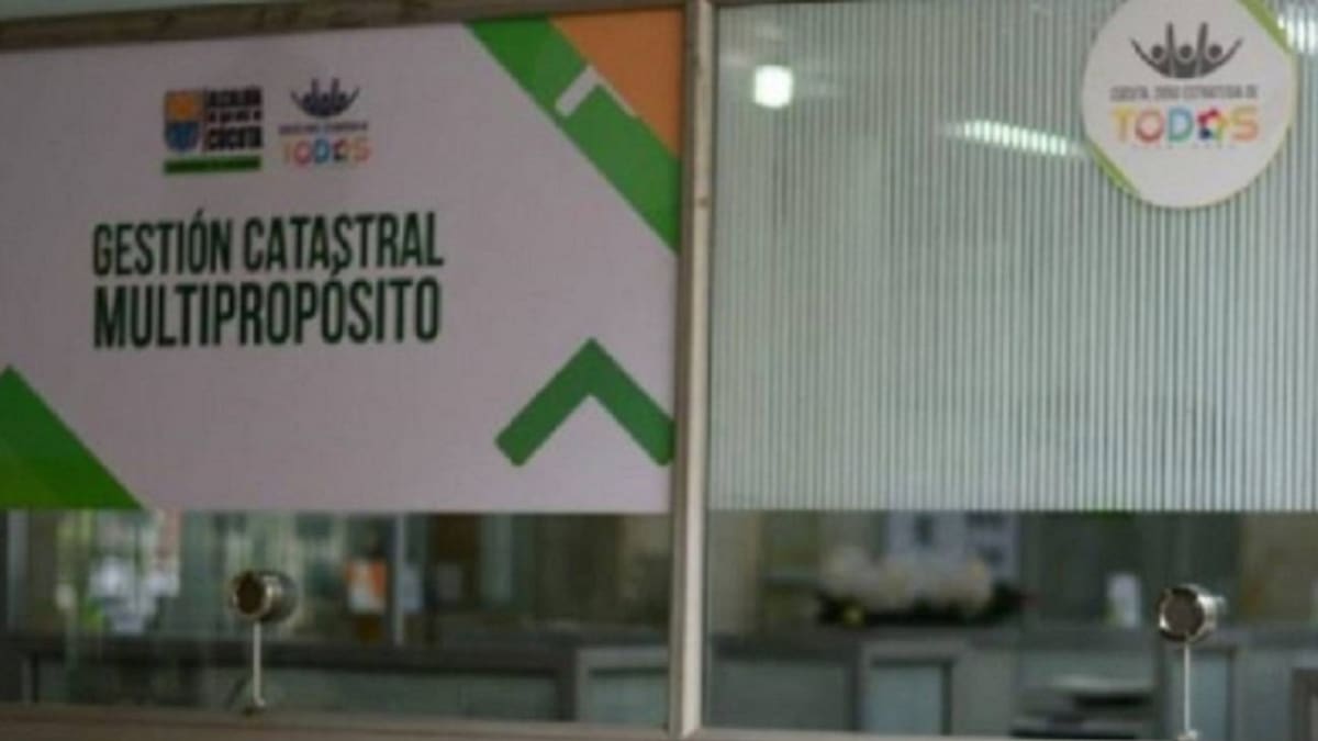 Renuncia ponente de proyecto de catastro multipropósito