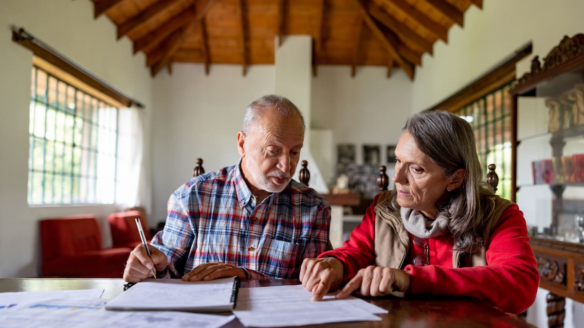 ¿Cuánto recibirá de pensión en 2025 alguien que ganaba el mínimo en 2024? Estas son las cuentas