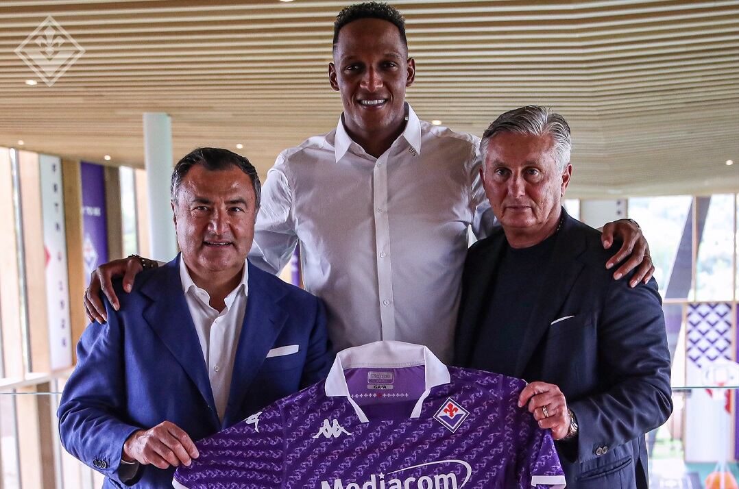 Yerry Mina, nuevo jugador de la Fiorentina / Twitter: @acffiorentina