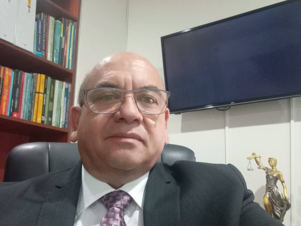 “Responsabilidad recae en el equipo asesor”: Defensa de exministra María Isabel Urrutia