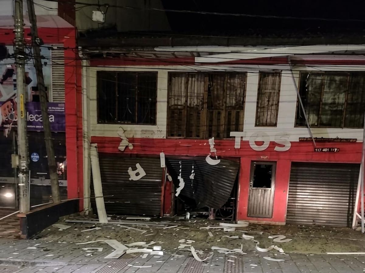 Autoridades buscan al responsable de activar un explosivo en un establecimiento comercial de Popayán