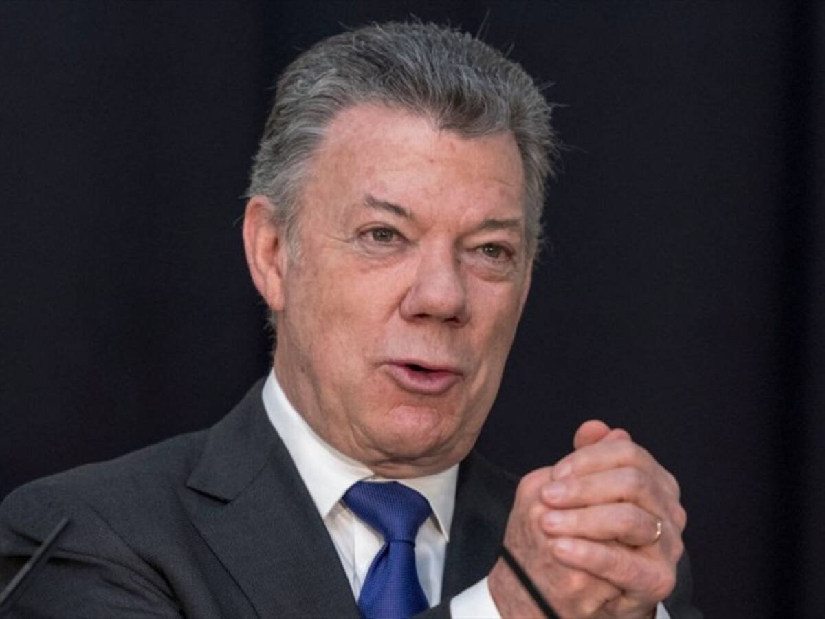 En los últimos años, 5.4 millones de personas salieron de pobreza multidimensional: Santos
