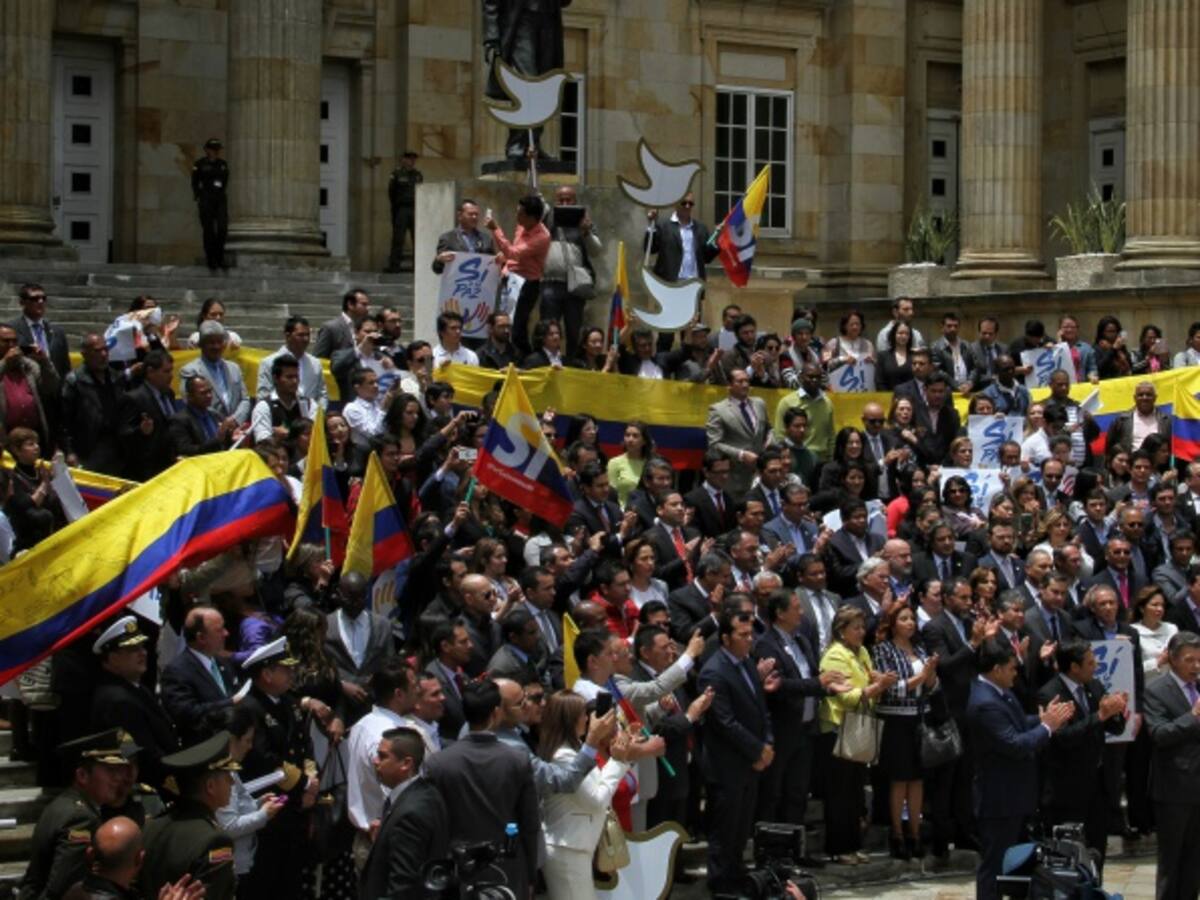 Congreso califica de histórico el cese el fuego bilateral y definitivo