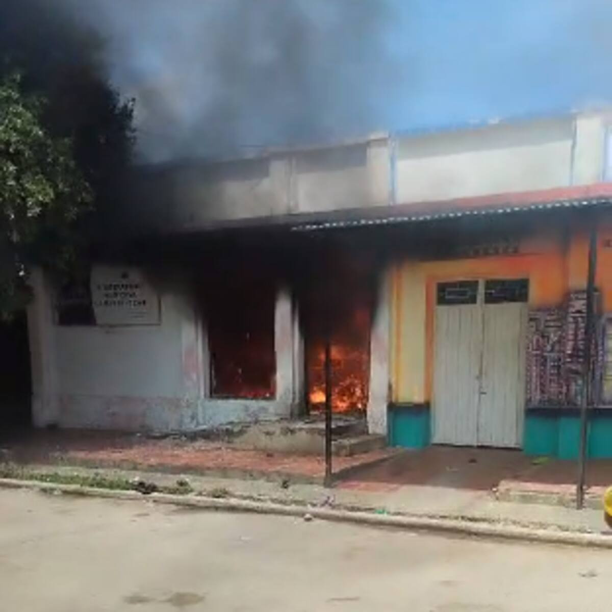 Reportan quema de sede de la Registraduría Nacional en Gamarra, Cesar