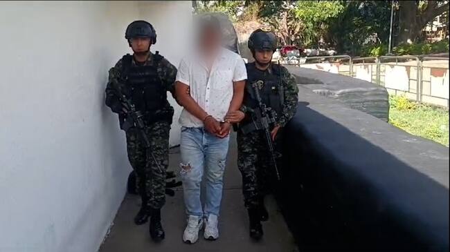 Alias “El Gordo” intimidaba mediante llamadas telefónicas, mensajes de texto. Foto Policía Huila.