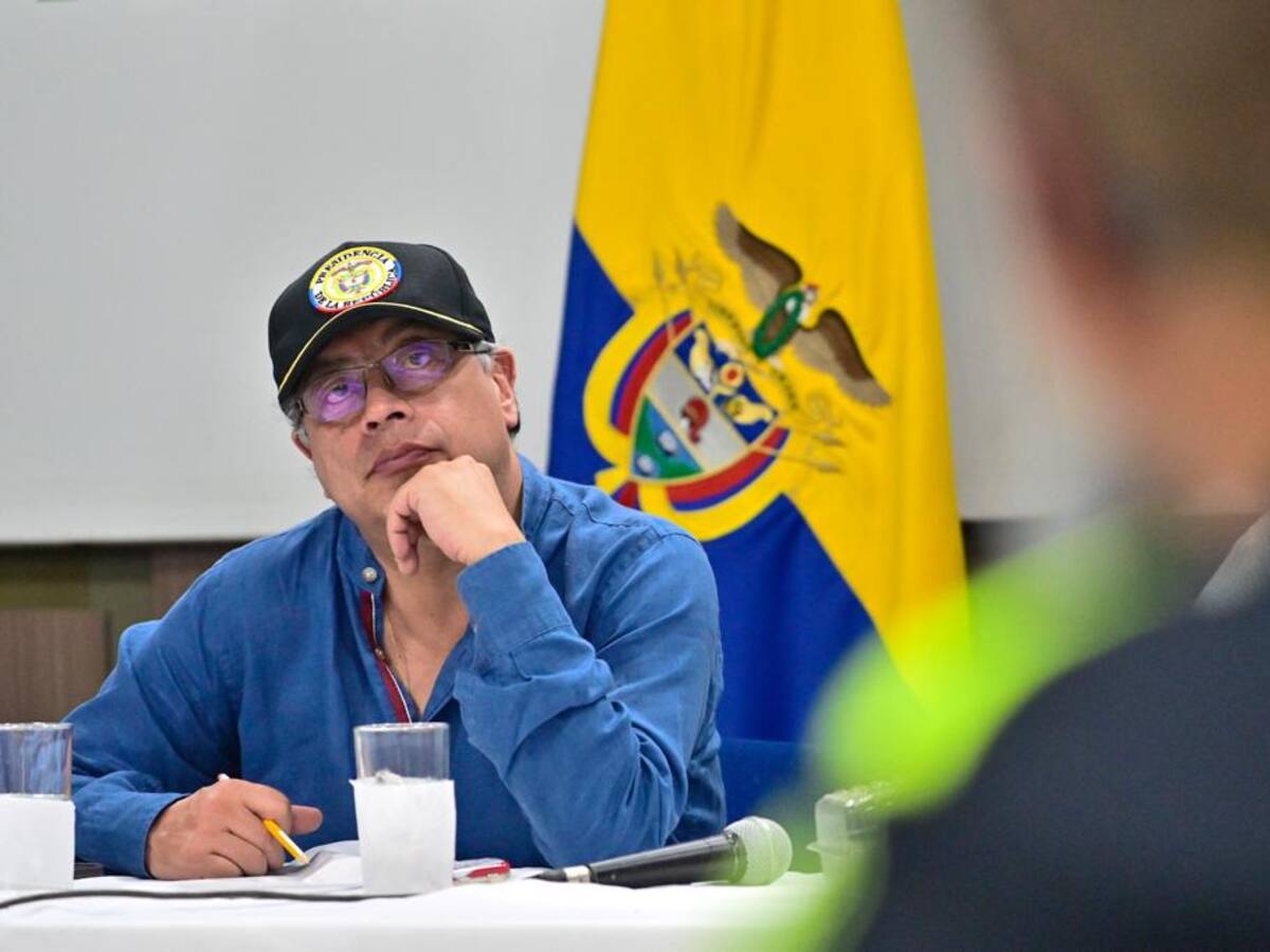Presidente Petro acusa a Clan del Golfo de atentado contra tubería en Tarazá