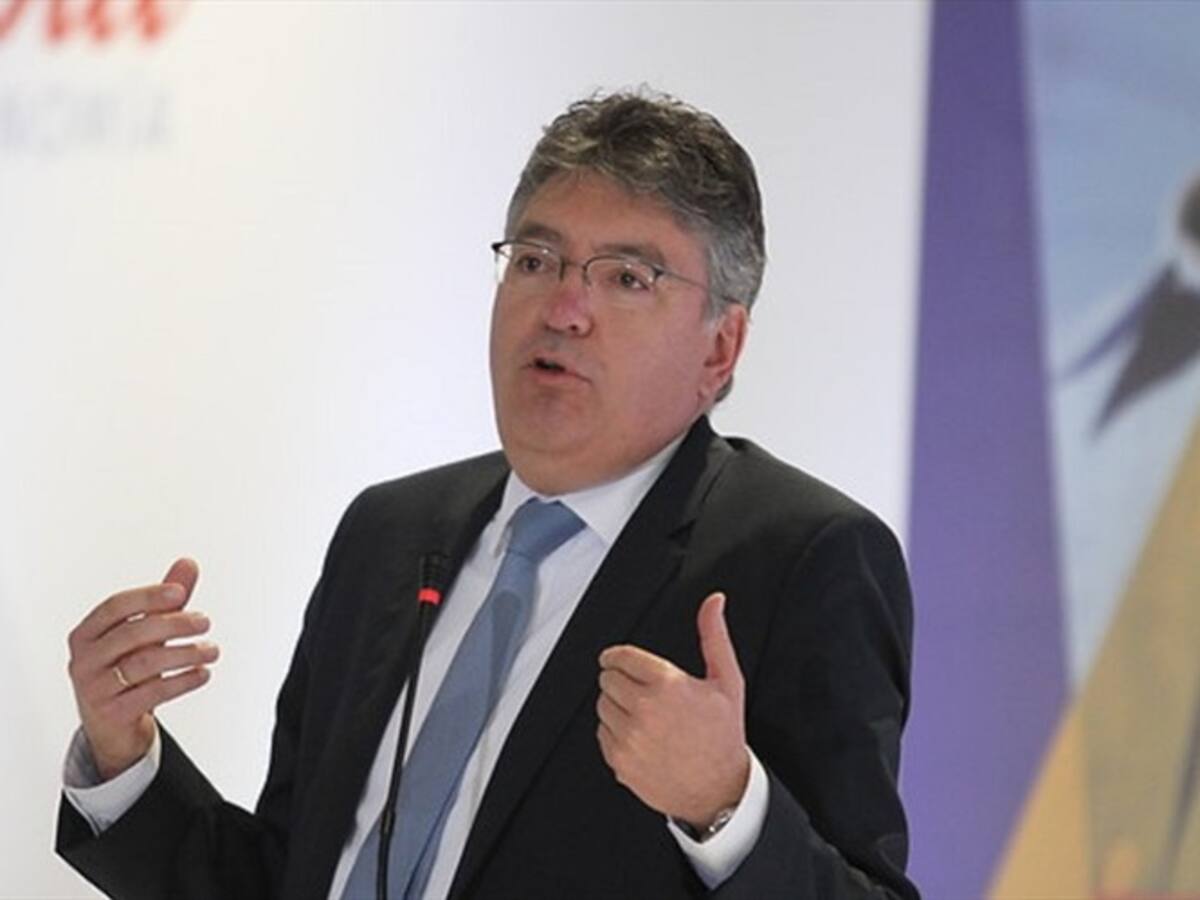 Sí consulta liberal, pero economizando costos: Minhacienda