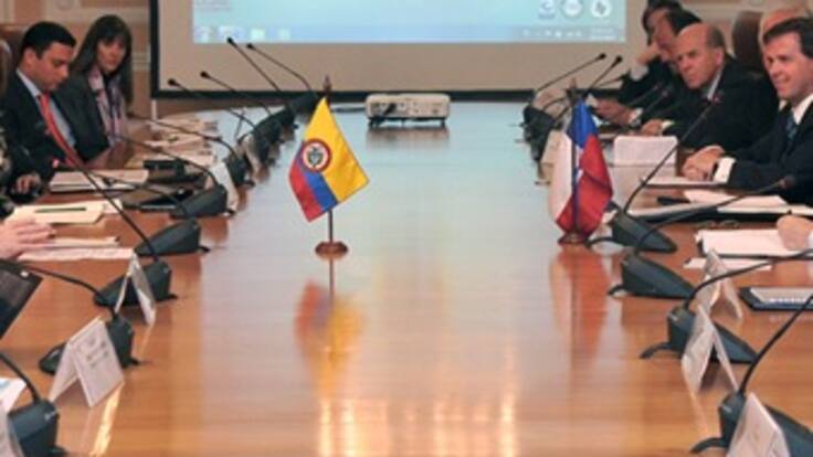 Resumen 7:00 am: Hoy primer Consejo de ministros tras renuncia de Vargas y Mesa