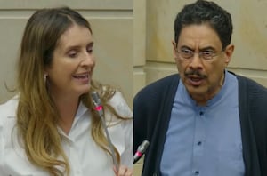 Nuevo rifirrafe entre Iván Cepeda y Paloma Valencia por presencia de Ciro  Ramirez en el Senado | Política | Caracol Radio