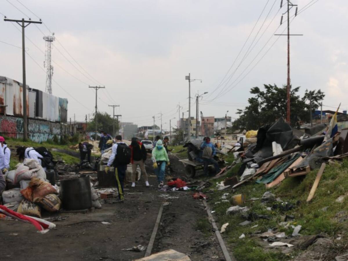 Inició jornada de recuperación del espacio público de la Carrilera