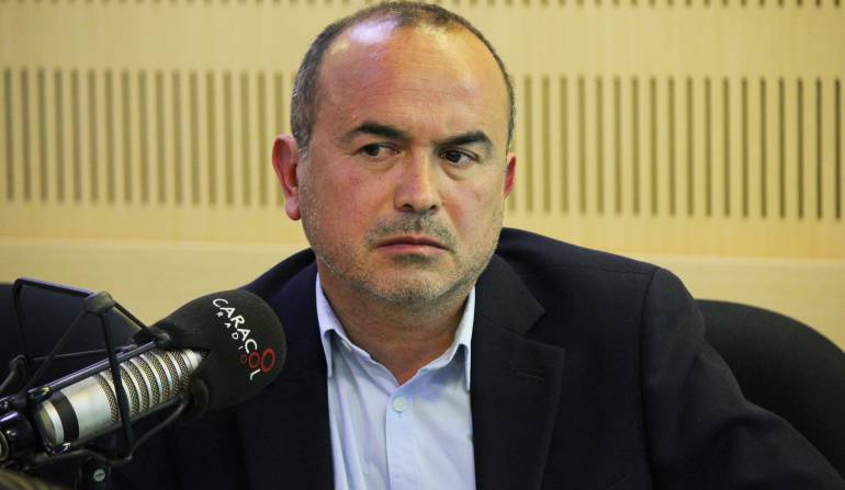 Replantear la aspersión es un retroceso en la política contra las drogas: Cuervo