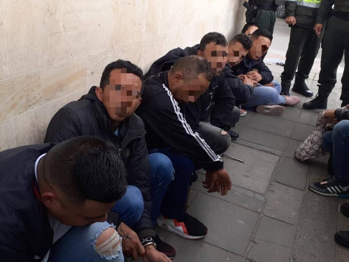 Juez deja en libertad a banda de trece personas dedicadas al hurto en Transmilenio