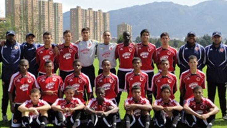 Colombia y Uruguay definirán título en Mundialito de Fútbol de Bolivia