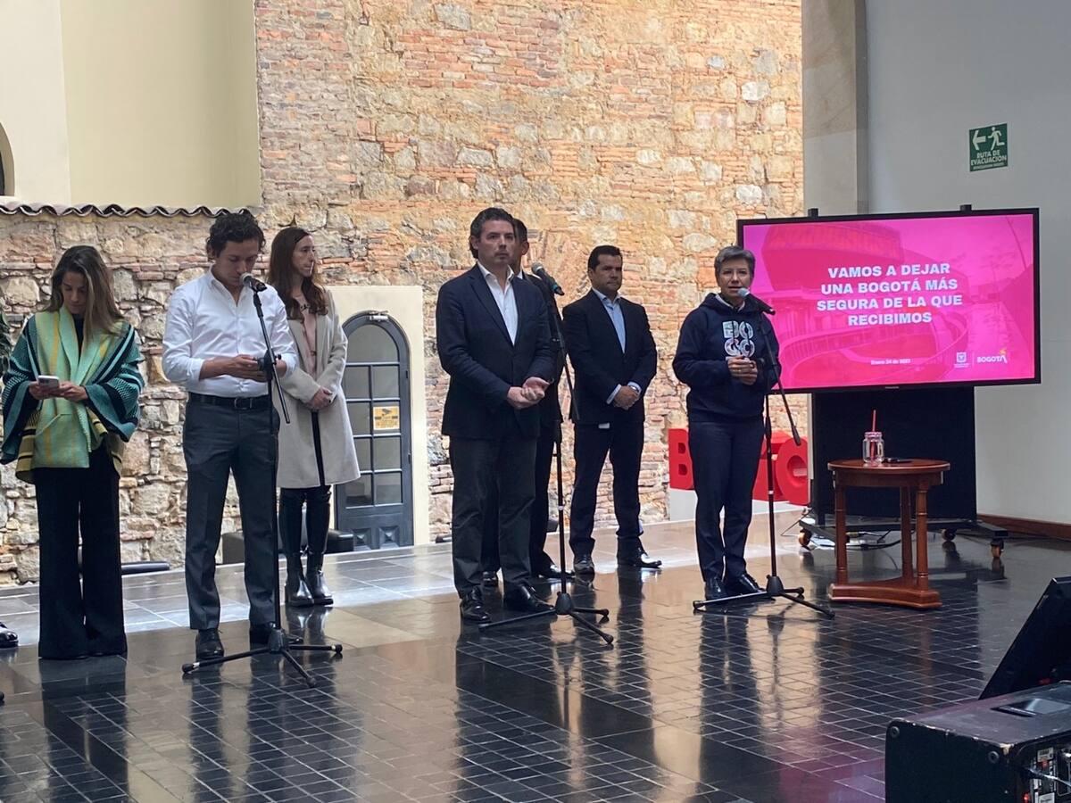 Alcaldía de Bogotá creará 7 nuevos comandos para la seguridad de la ciudad.