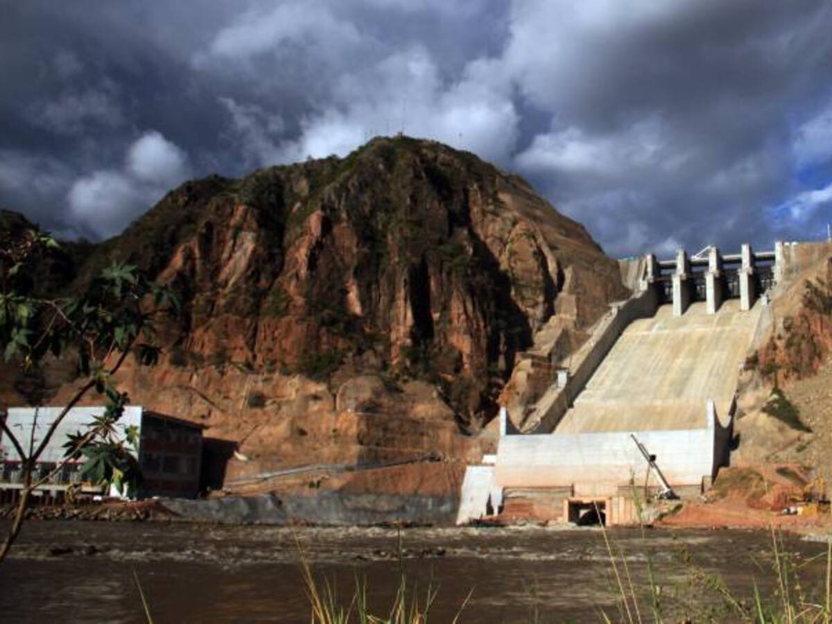 Centro Democrático exige al Gobierno medidas para la reapertura de El Quimbo