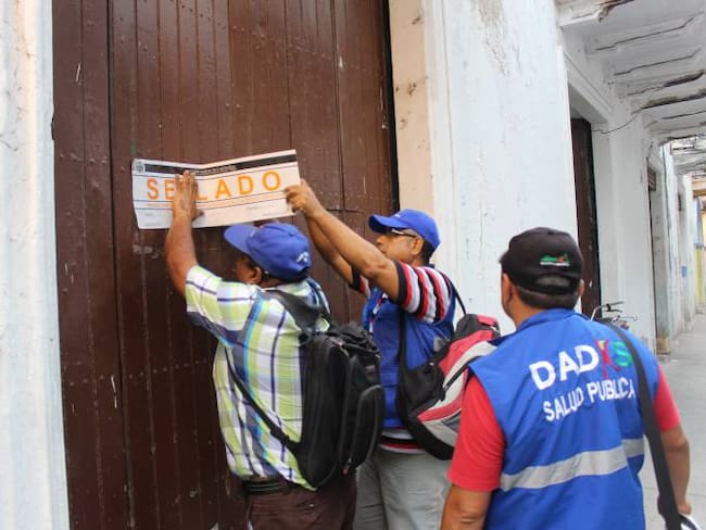 Por falta de higiene cierran dos establecimientos en zona turística de Cartagena