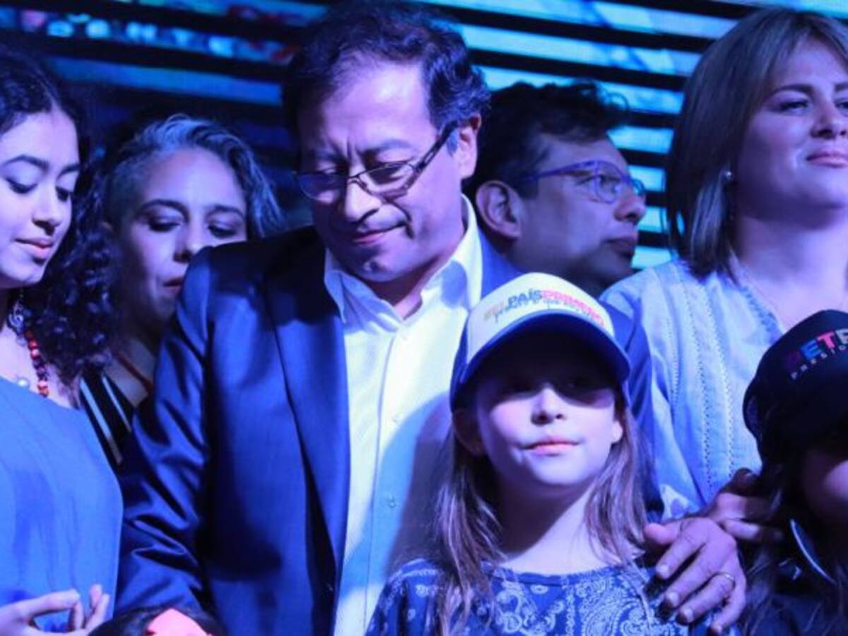 Gustavo Petro asumirá curul en el Senado