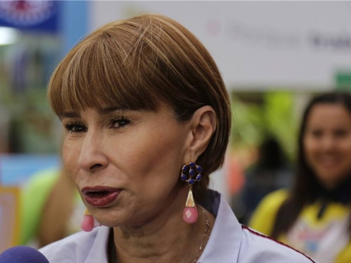 Angélica Lozano y Gobierno se enfrentan por artículo en Plan de Desarrollo sobre pensiones