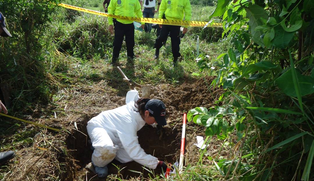 Hallazgo de fosas comunes en medio del conflicto armado - FOTO COLPRENSA
