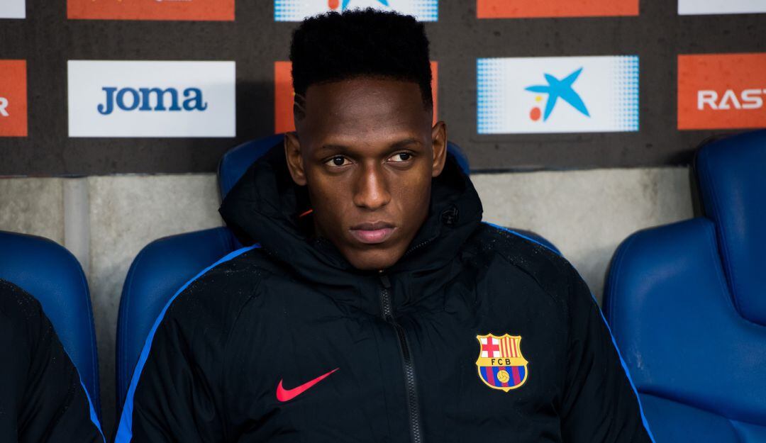 Yerry Mina en su paso por el Barcelona
