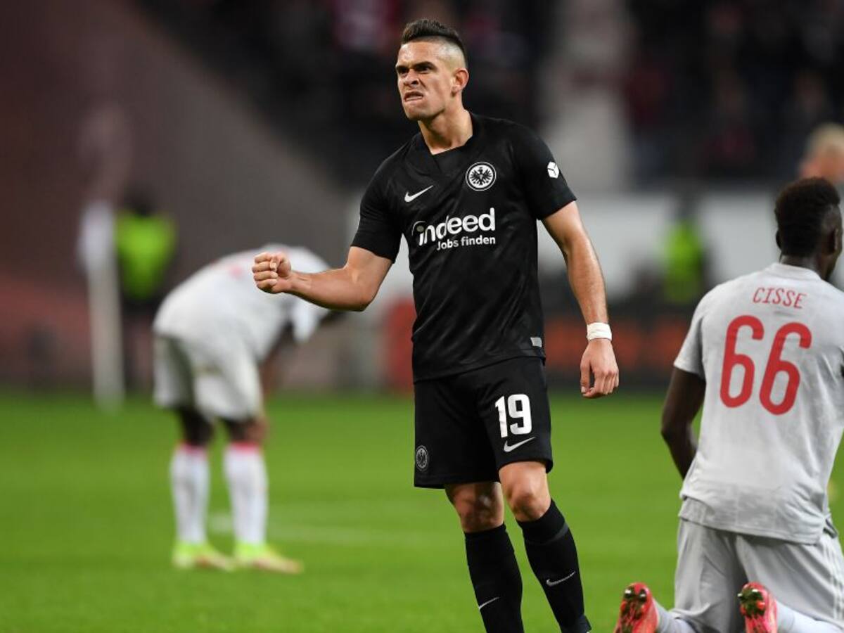 Santos Borré acabó su sequía goleadora con el Eintracht Frankfurt
